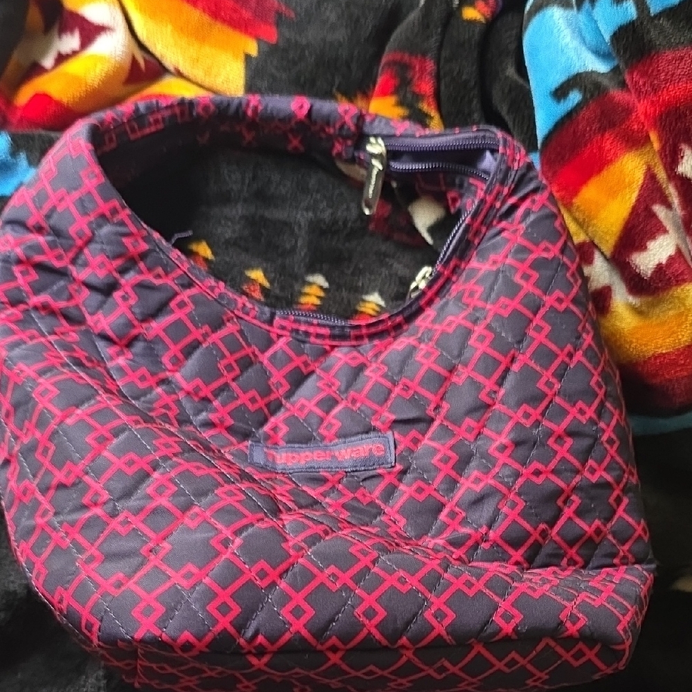 Tupperware Red and Black Quilted Lunch Bag